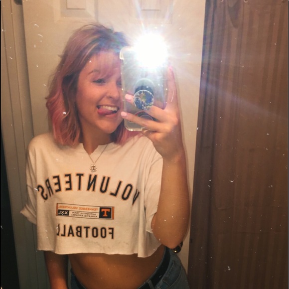 Meet your Posher, Amber - Picture 2 of 3